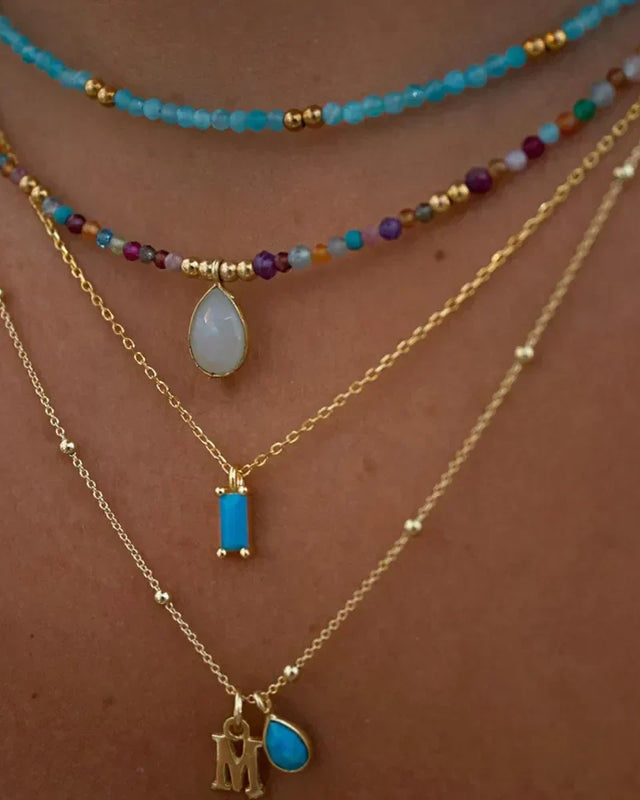 Boho Halsketten mit verschiedenen Anhängern in Gold