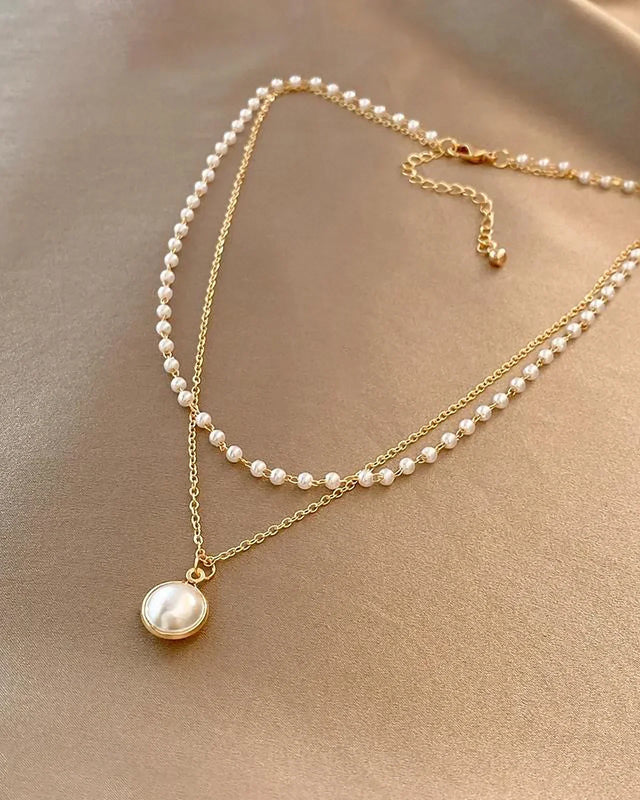Elegante doppelreihige Perlenkette, zeitlos und elegant