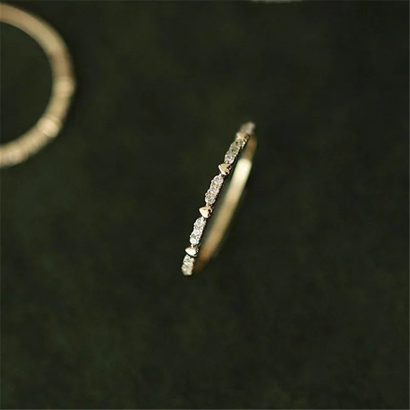 Love - Eleganter, feiner Ring mit Herzen