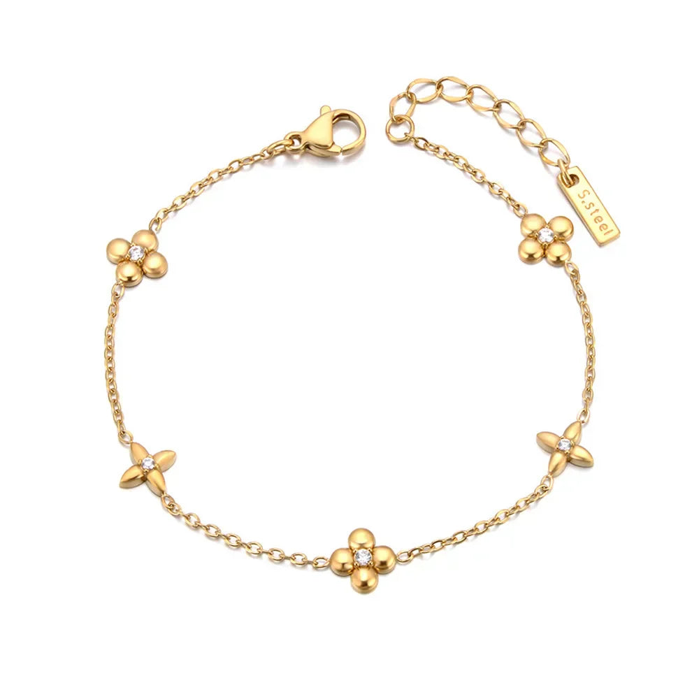 Wunderschöne, feine Ohrringe, Armbänder und Halskette mit filigranen Glitzersteinen