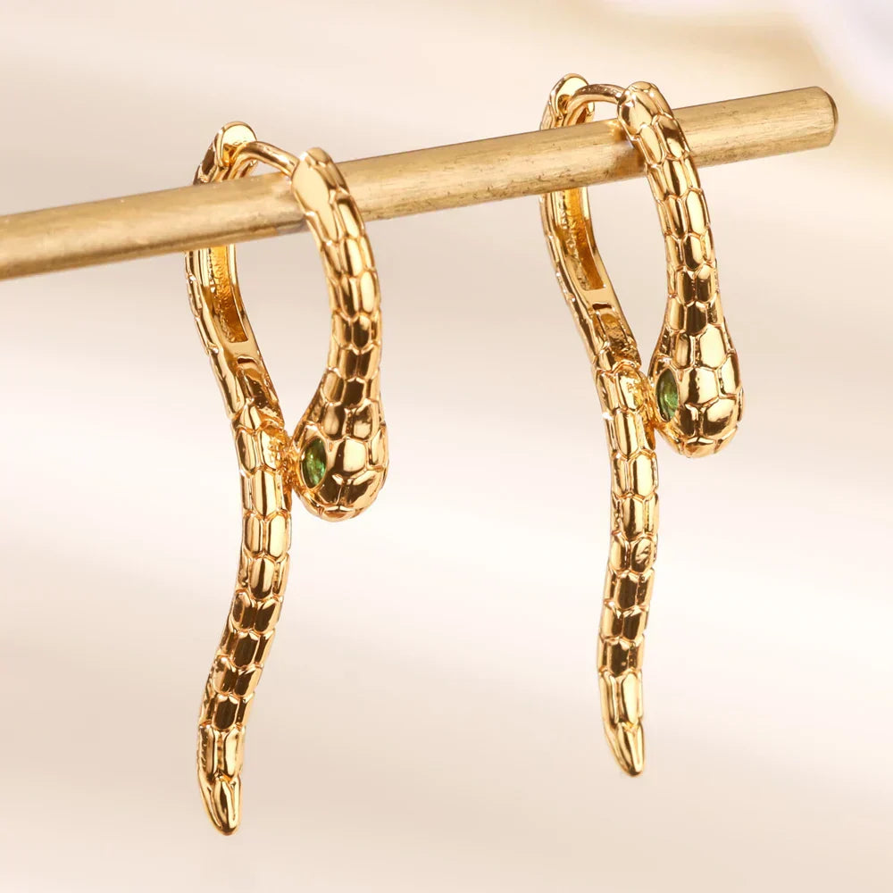 Elegante Ohrringe im Schlangen - Design - zeitlos und elegan