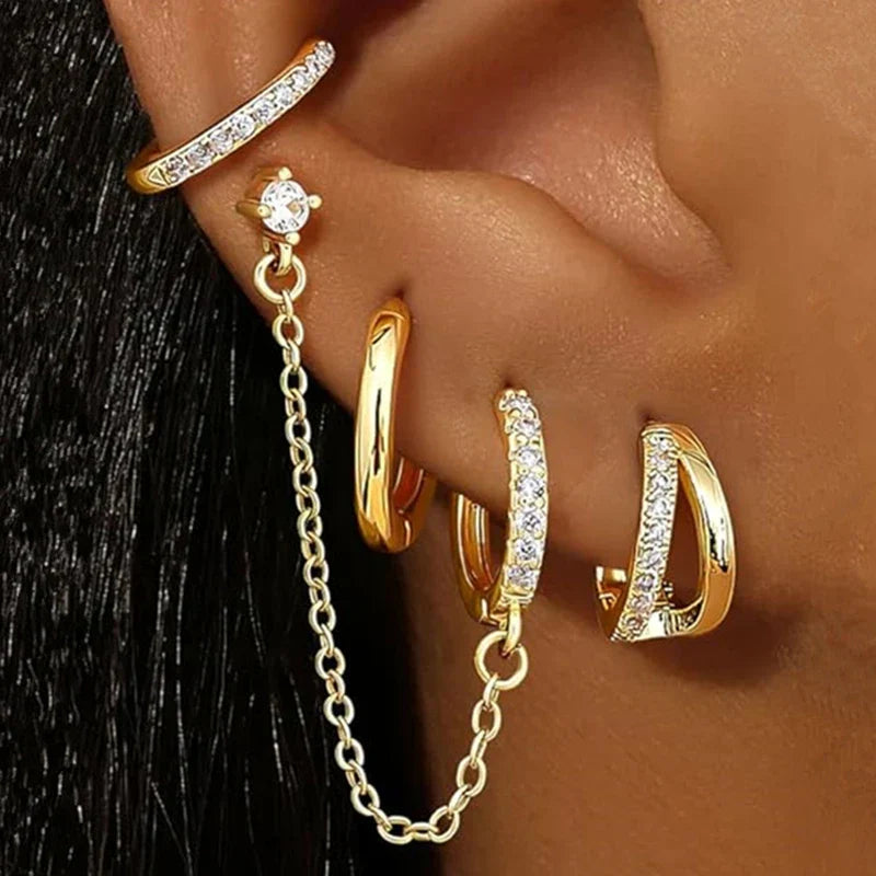 Elegante Ohrringe mit Glitzersteinen, jeweils 4 Stück, verschiedene Modelle
