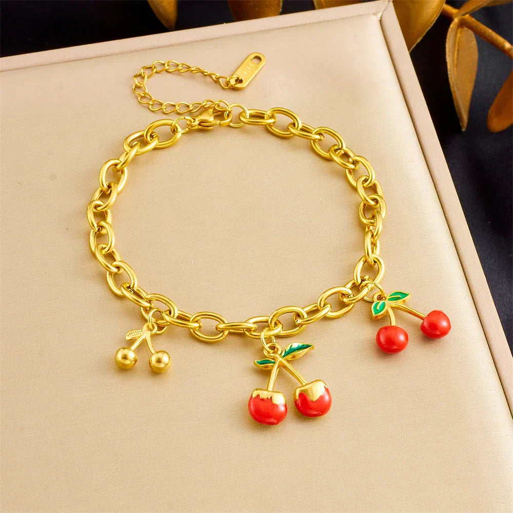 Elegantes Armband mit verschiedenen Motiv - Anhängern