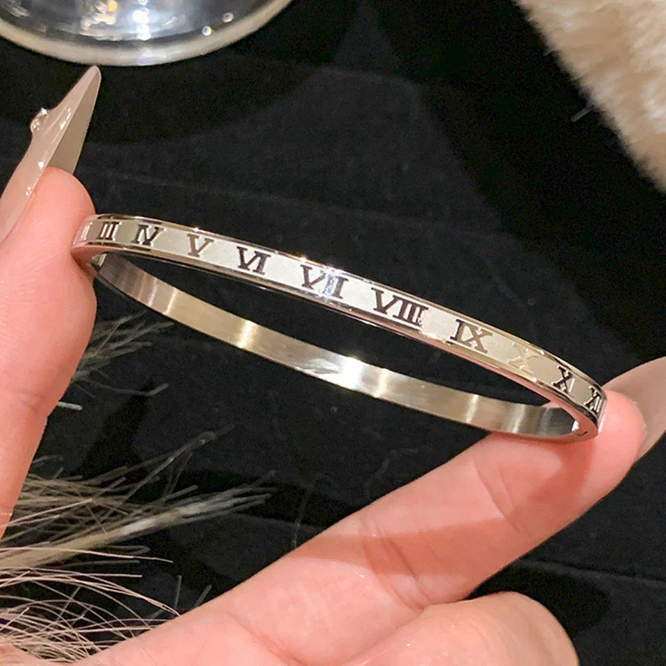 Elegante Armreife in verschiedenen Designs