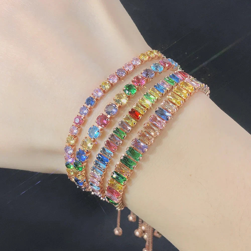 Elegante Armkette/ Armband in Roségold mit farbenfrohen Steinen