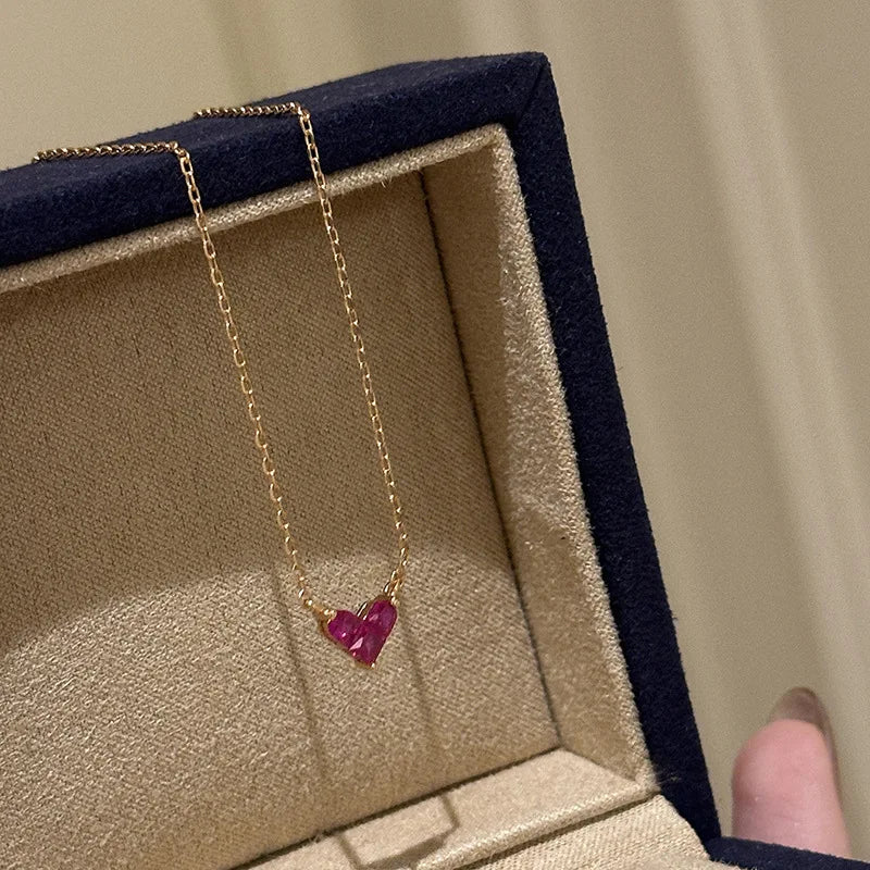 Love Halskette, mit kleinem Herz-Motiv