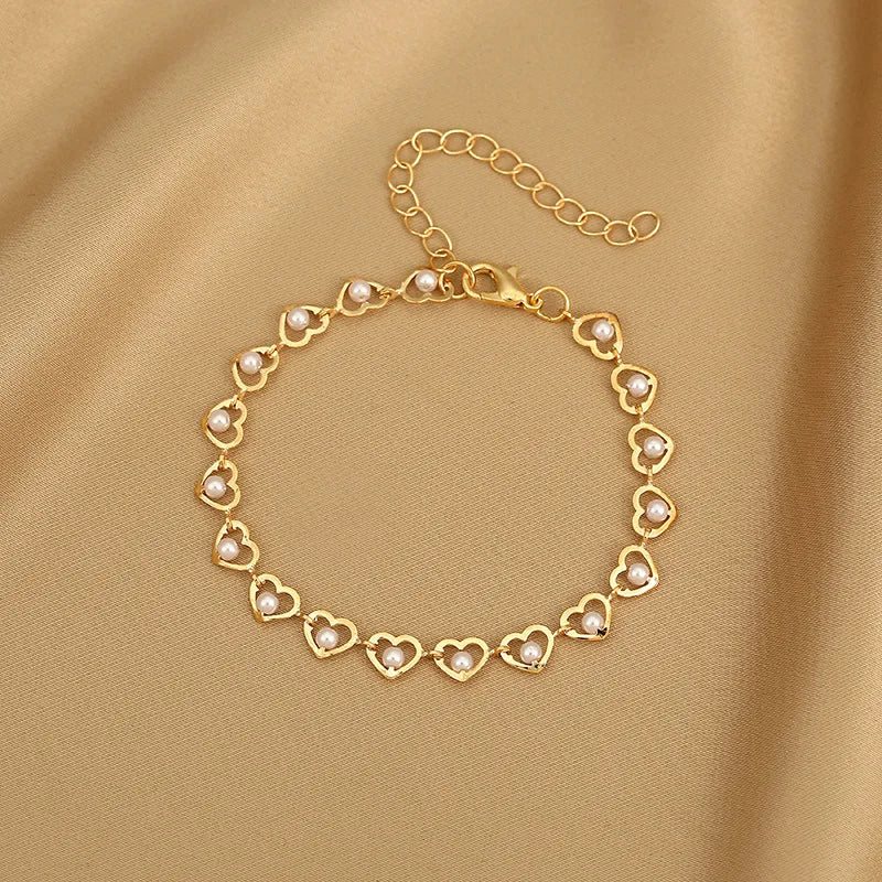 Elegante Armkette/ Armband mit Steinen und Perlen, verschiedene Modelle