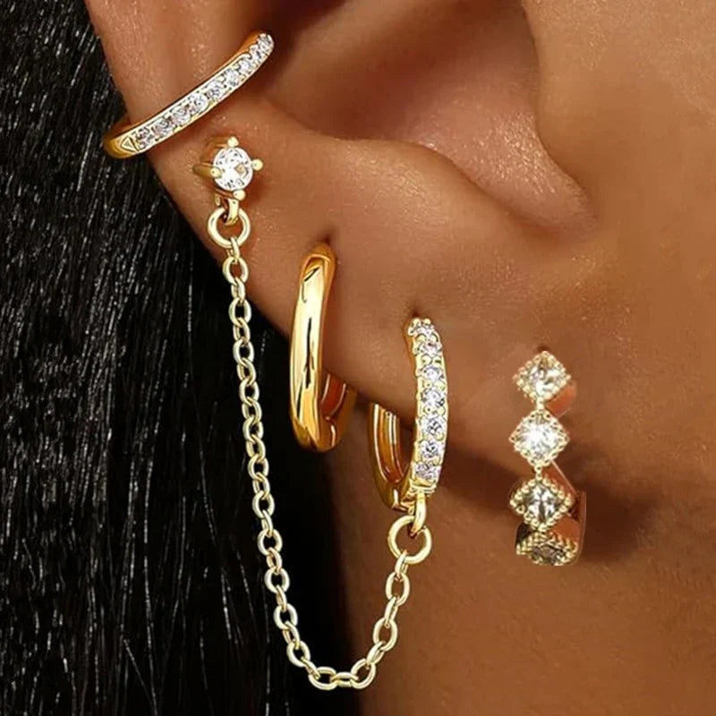 Elegante Ohrringe mit Glitzersteinen, jeweils 4 Stück, verschiedene Modelle