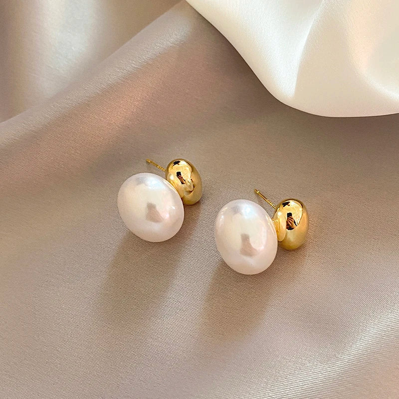 Elegante Perlenohrringe, verschiedene Modelle