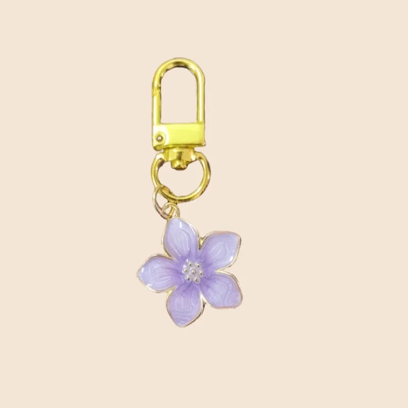 Niedlicher kleiner Blumenanhänger für jede Handtasche