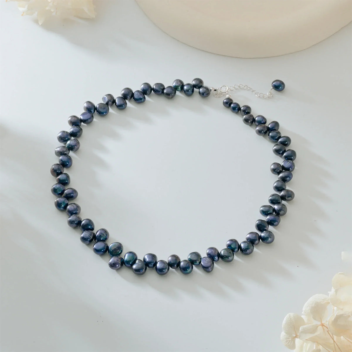 Elegante Perlenhalskette, verschiedene Farben