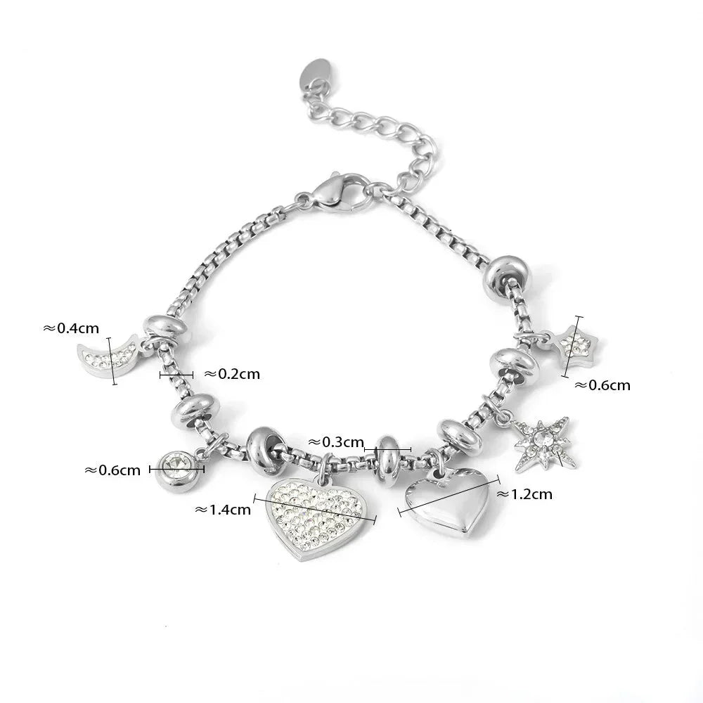 Wunderschönes Bettelarmband/Armkette, mit verschiedenen Charms