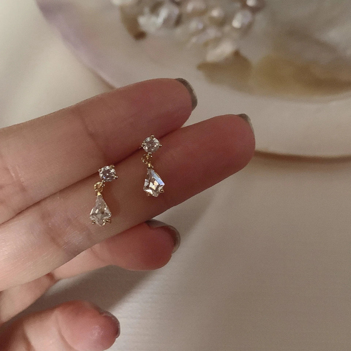 Zierliche, elegante Ohrringe - verschiedene Designs