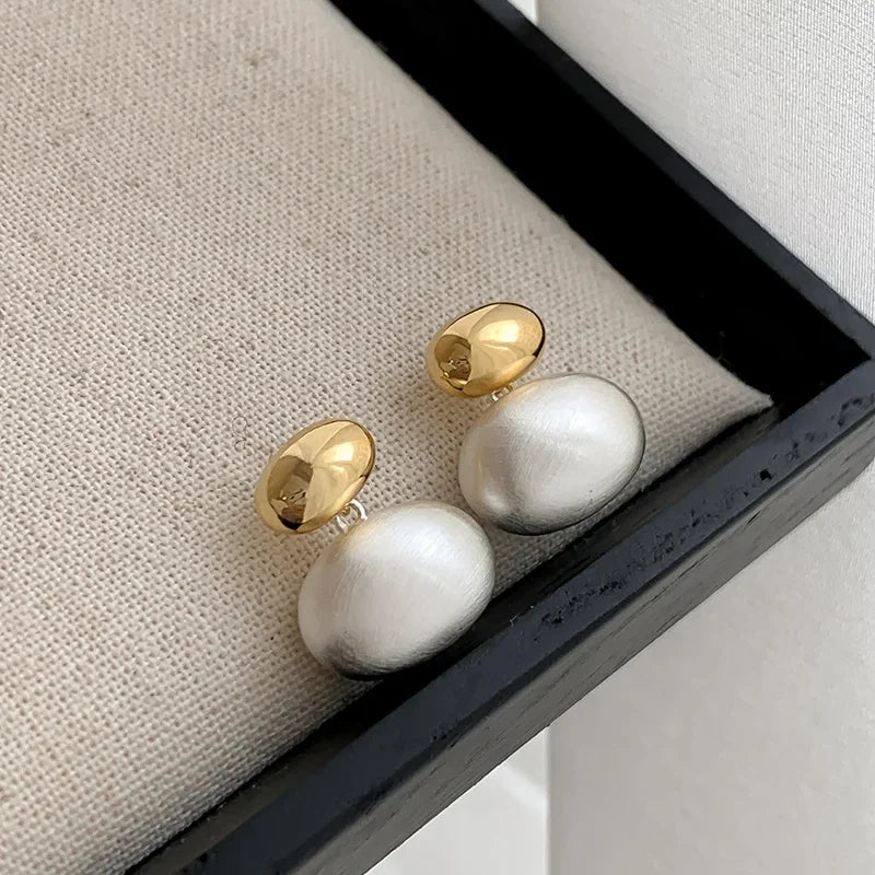 Elegante Perlenohrringe, verschiedene Modelle