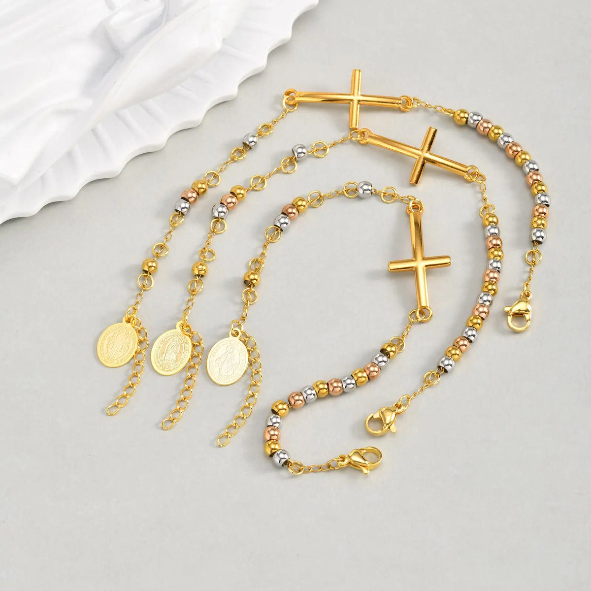 Elegante Armkette/ Armband in Gold, mit verschiedenen Motiven