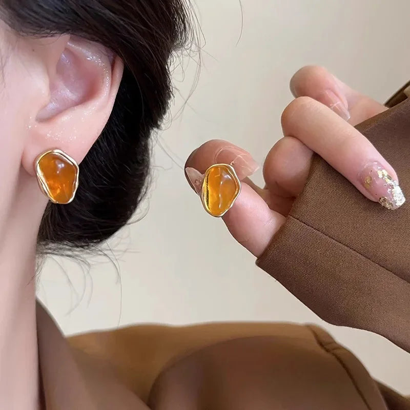 Elegante Ohrringe, verschiedene Steinfarben