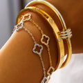 Elegante Armreife oder Armbänder in verschiedenen Designs