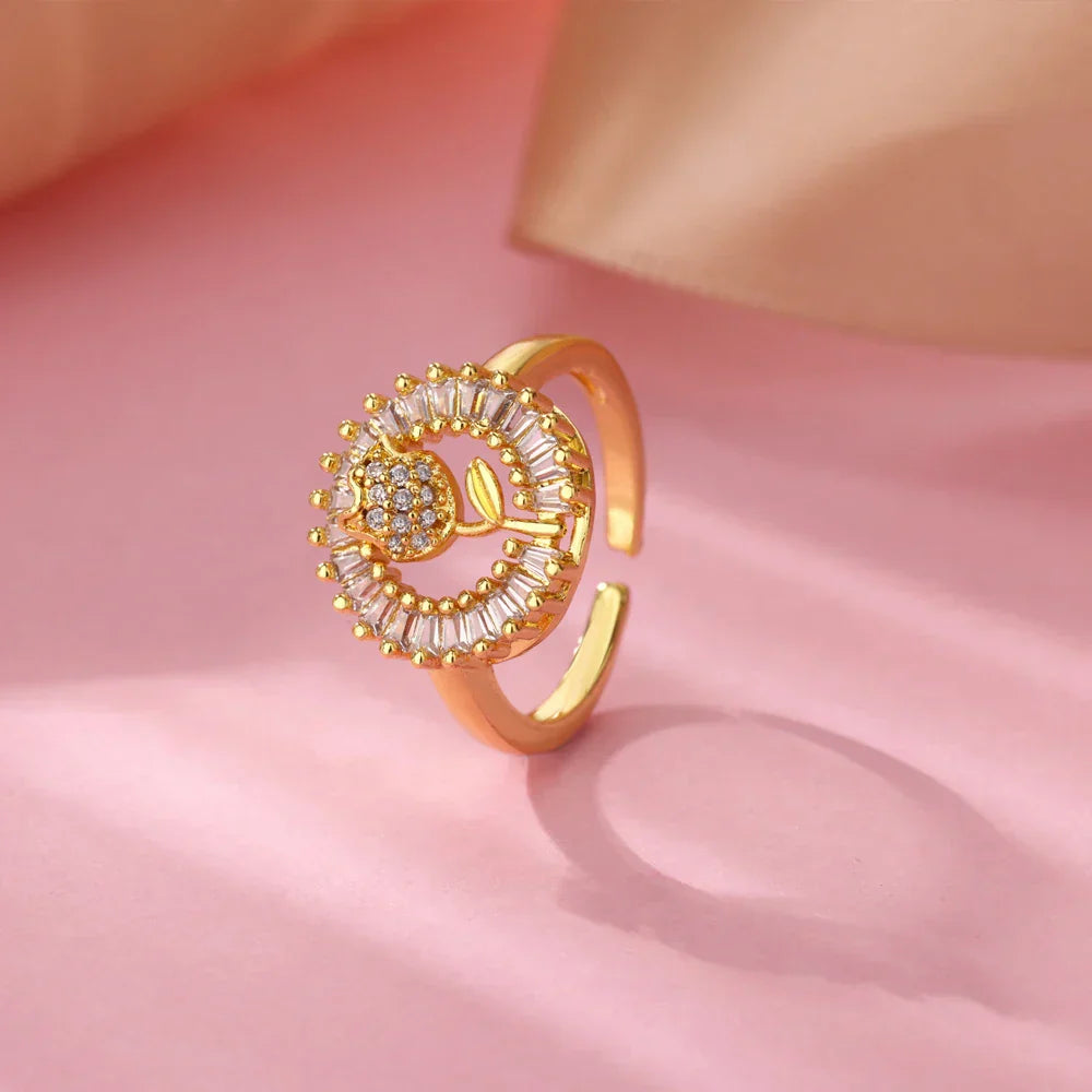 Elegante Ringe in Gold, verschiedene Designs