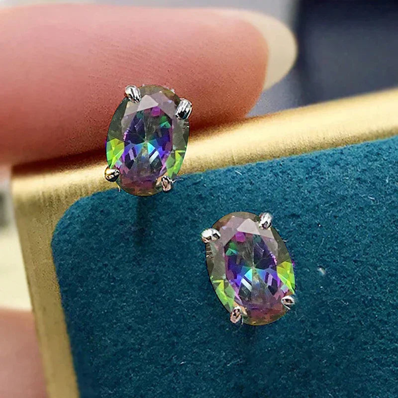 Elegante Ohrringe, verschiedene Farben und Steinformen