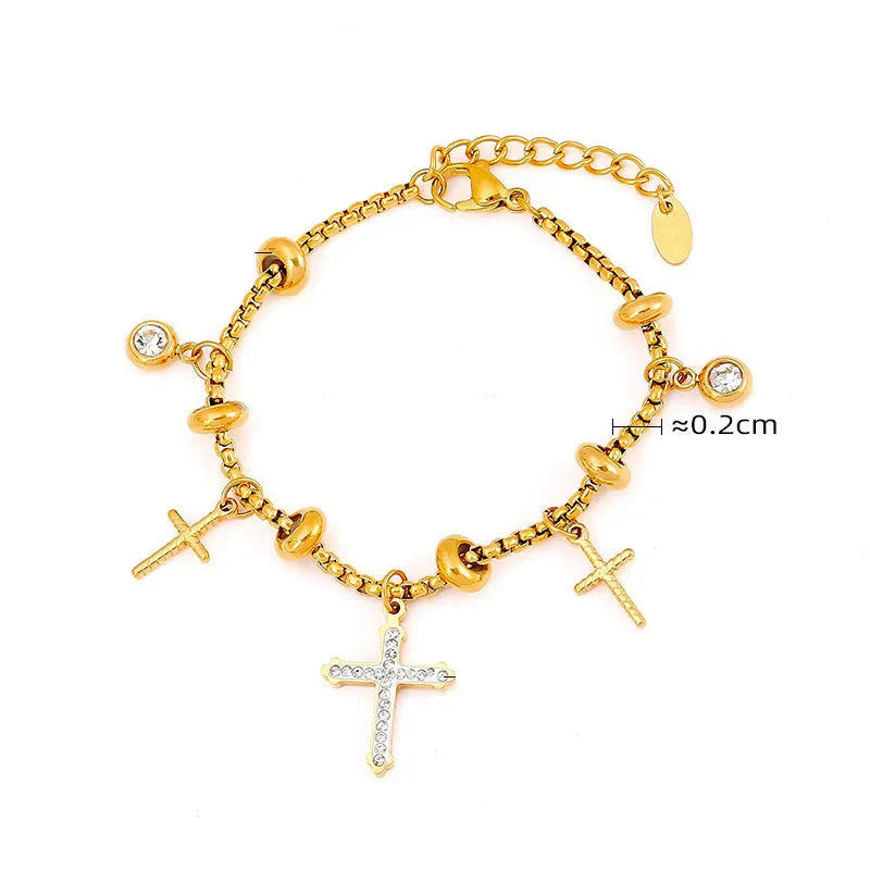 Wunderschönes Bettelarmband/Armkette, mit verschiedenen Charms