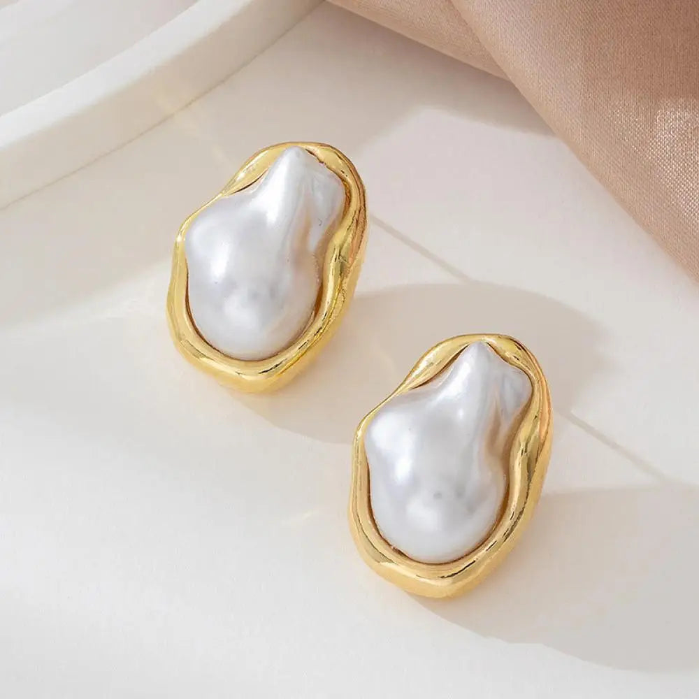 Elegante Perlenohrringe