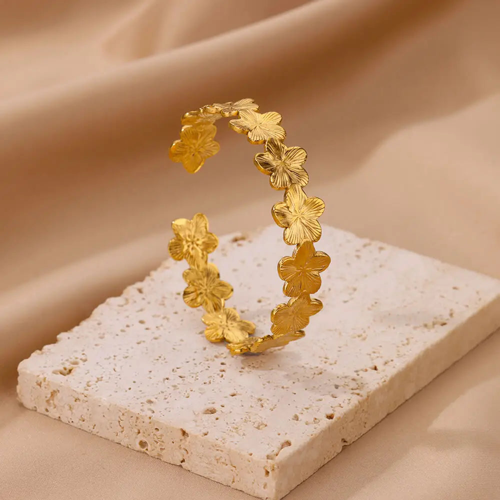 Elegante Armreife in verschiedenen Designs