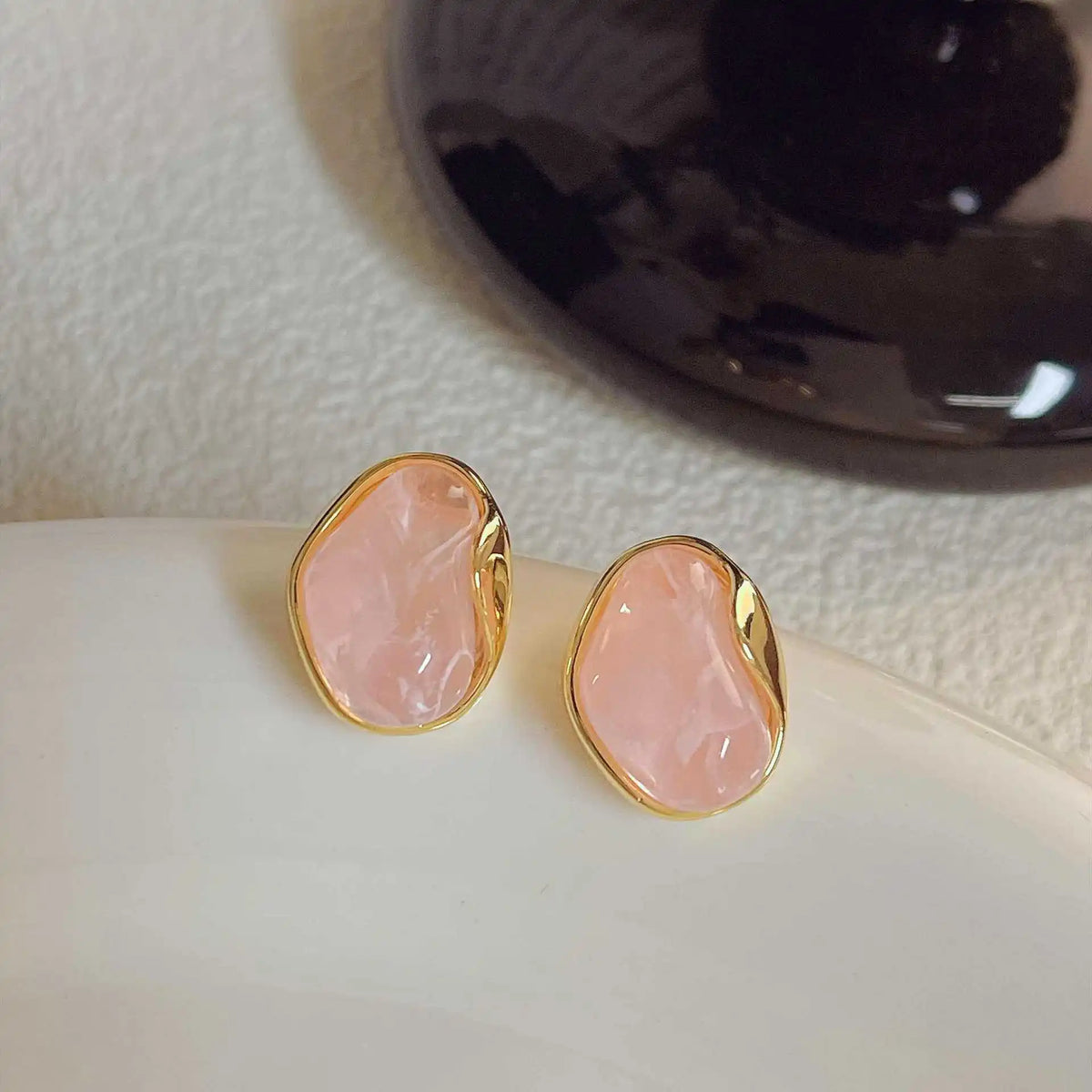 Elegante Ohrringe, verschiedene Steinfarben