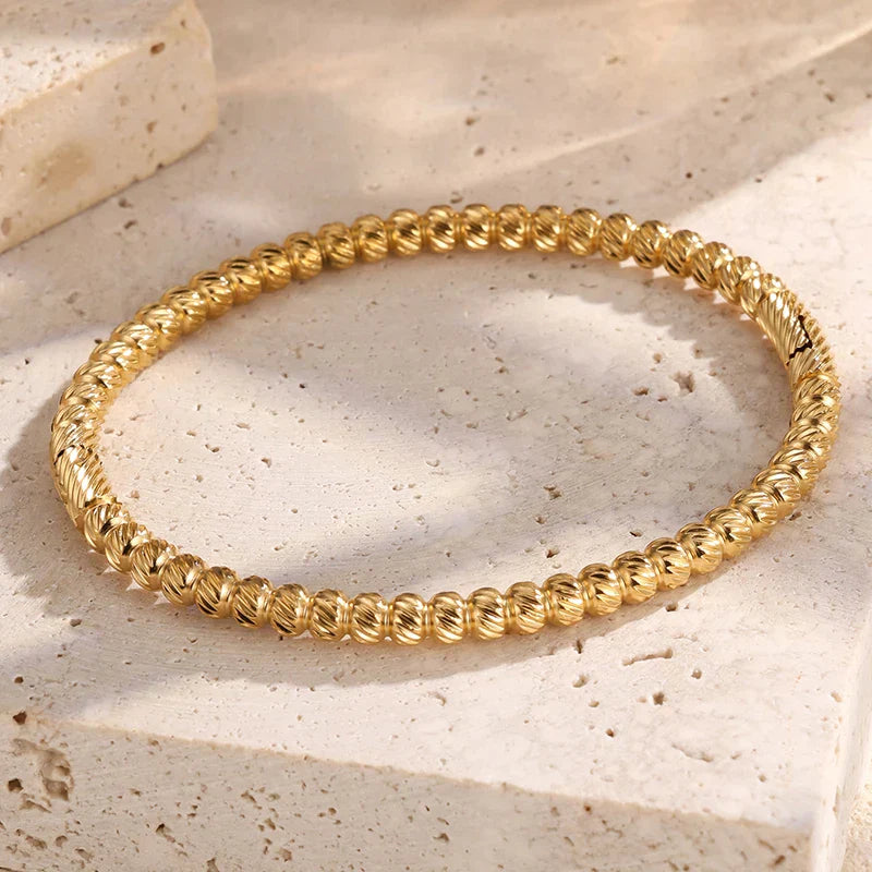 Elegante Armreife, 3er - Set, verschiedenen Designs