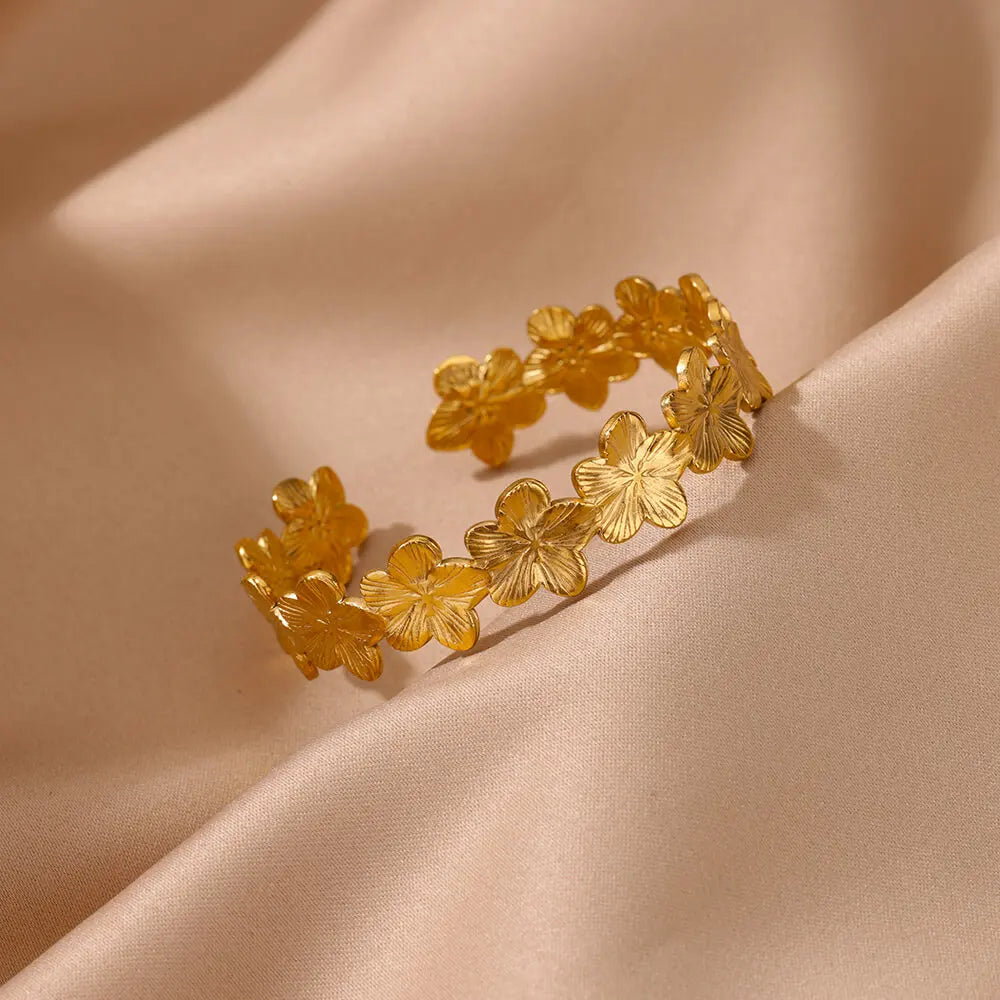 Elegante Armreife in verschiedenen Designs