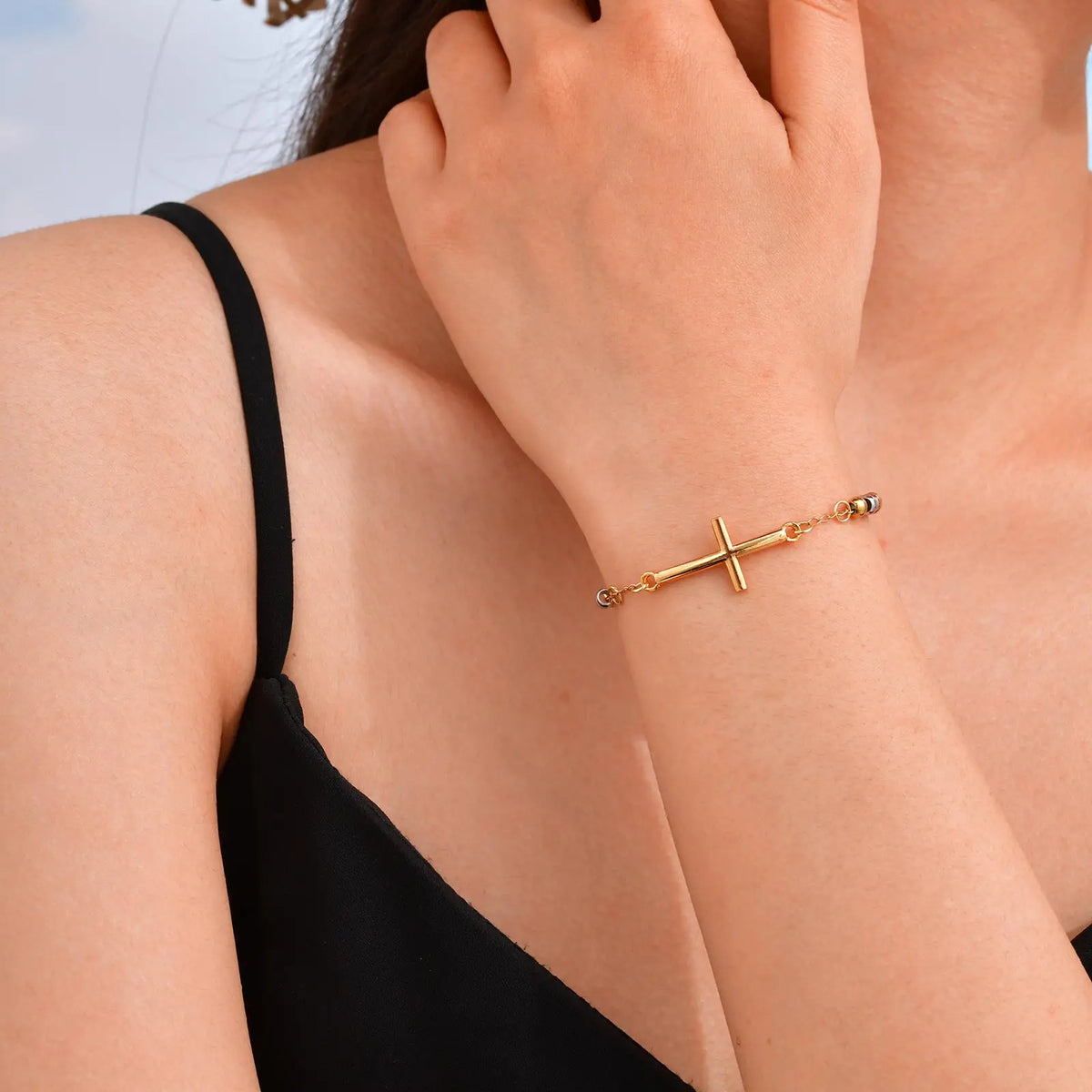 Elegante Armkette/ Armband in Gold, mit verschiedenen Motiven