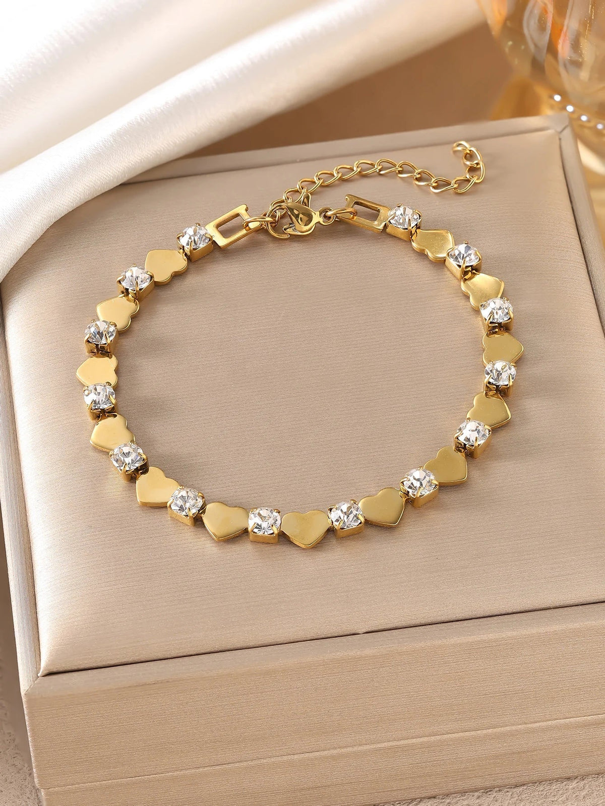 Eleganter Armreif/ elegante Armketten in verschiedenen Designs