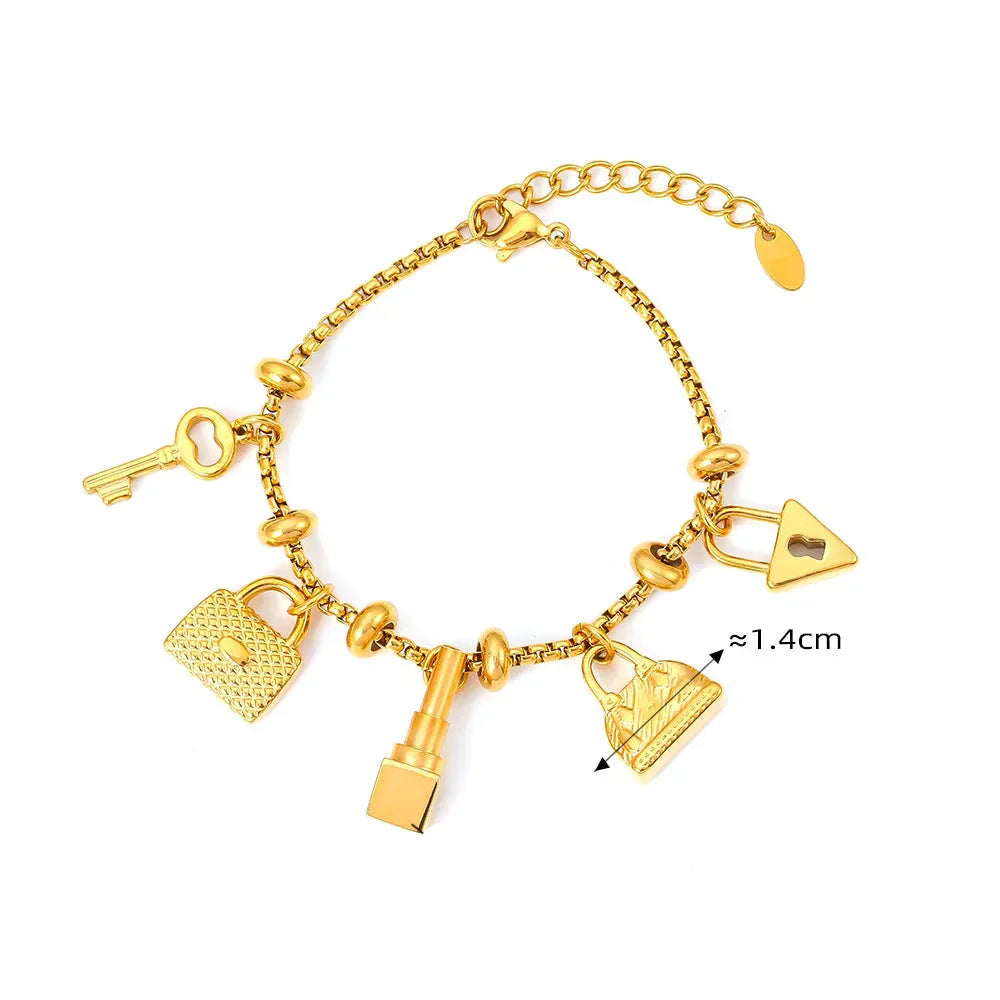Wunderschönes Bettelarmband/Armkette, mit verschiedenen Charms