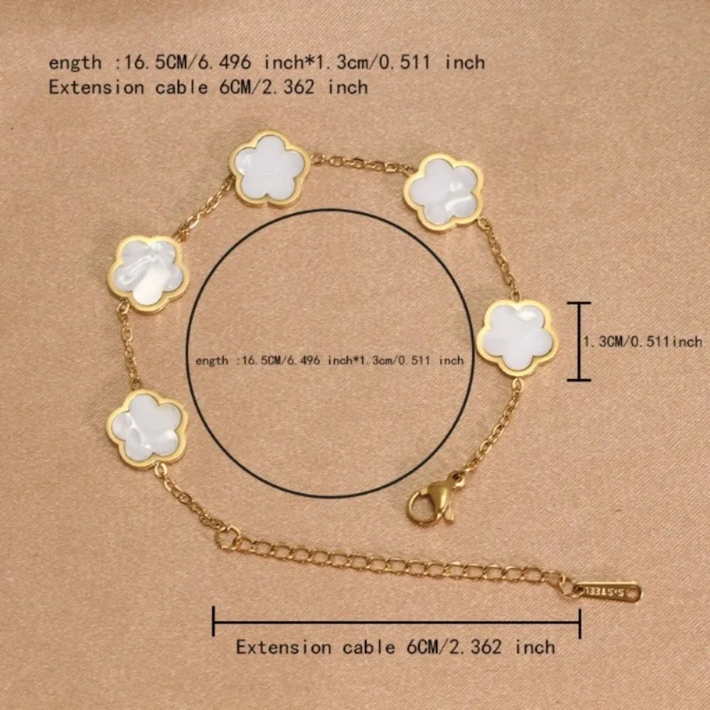 Elegante Armkette/ Armband in Gold, mit verschiedenfarbigen Blumen