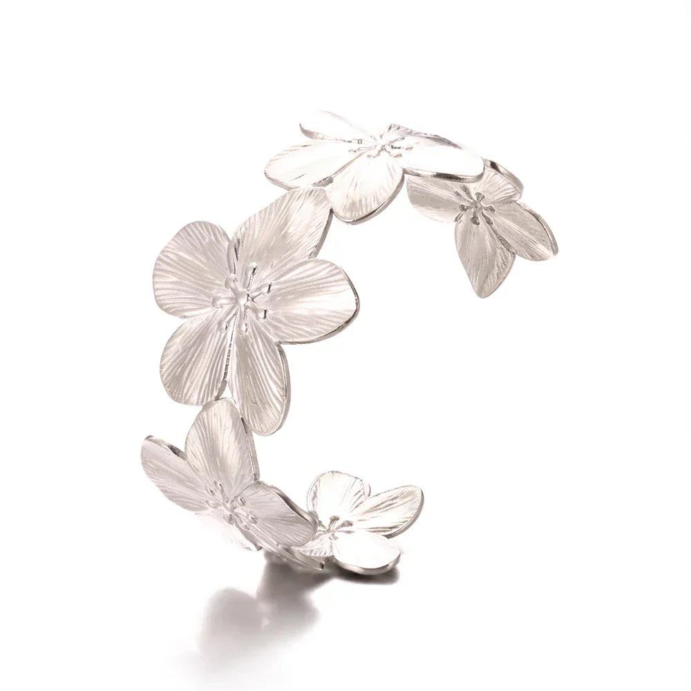 Elegante Armreife in verschiedenen Designs