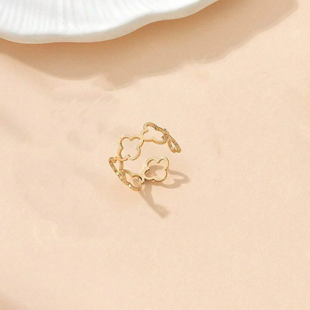 Eleganter Ring mit filigranem Muster, zeitlos und elegant