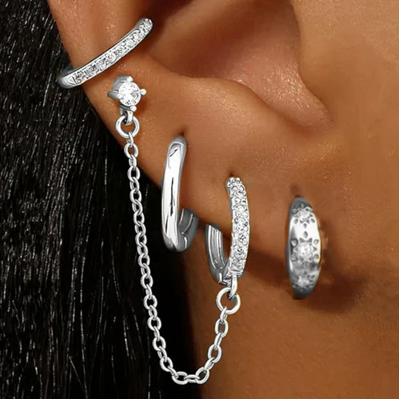 Elegante Ohrringe mit Glitzersteinen, jeweils 4 Stück, verschiedene Modelle