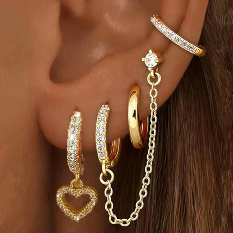 Elegante Ohrringe mit Glitzersteinen, jeweils 4 Stück, verschiedene Modelle