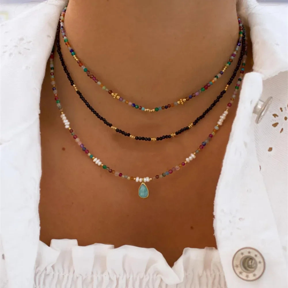 Boho Halsketten mit verschiedenen Anhängern in Gold