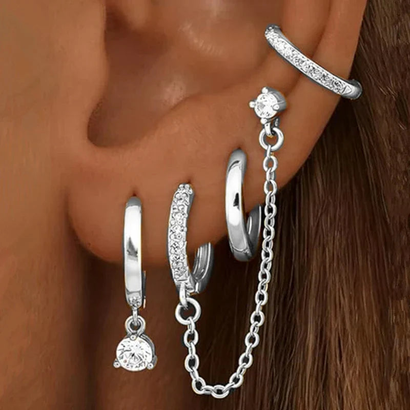 Elegante Ohrringe mit Glitzersteinen, jeweils 4 Stück, verschiedene Modelle