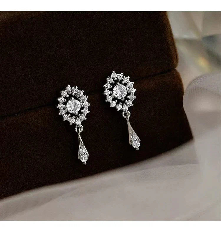 Zierliche, elegante Ohrringe - verschiedene Designs