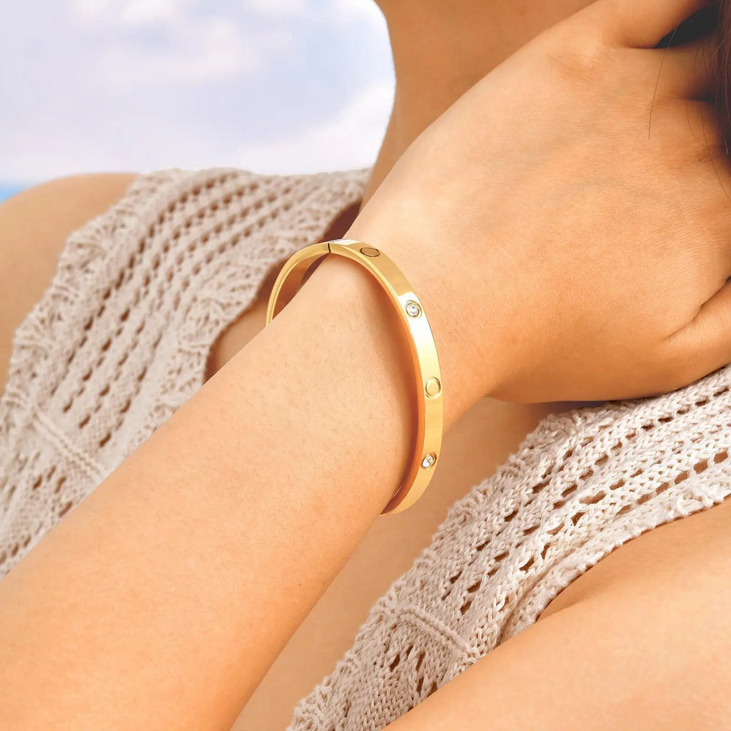 Eleganter Armreif in verschiedenen Designs