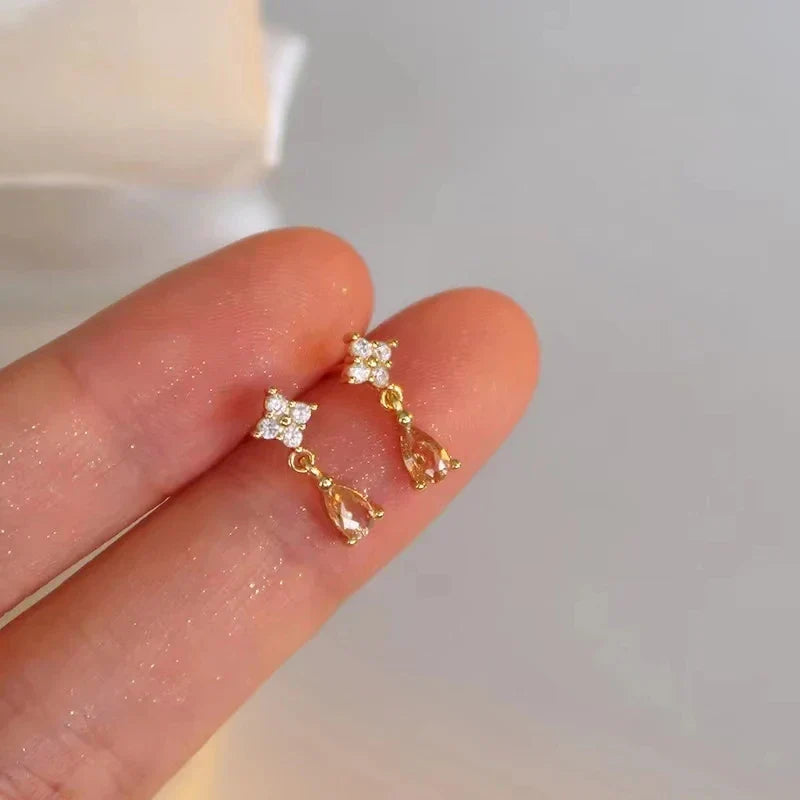 Zierliche, elegante Ohrringe - verschiedene Designs