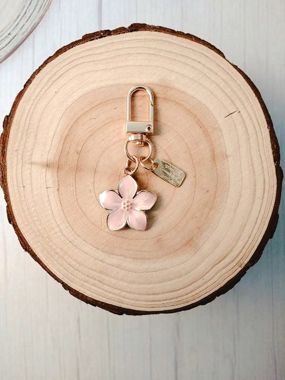 Niedlicher kleiner Blumenanhänger für jede Handtasche