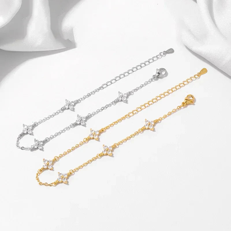 Wunderschöne, feine Ohrringe, Armbänder und Halskette