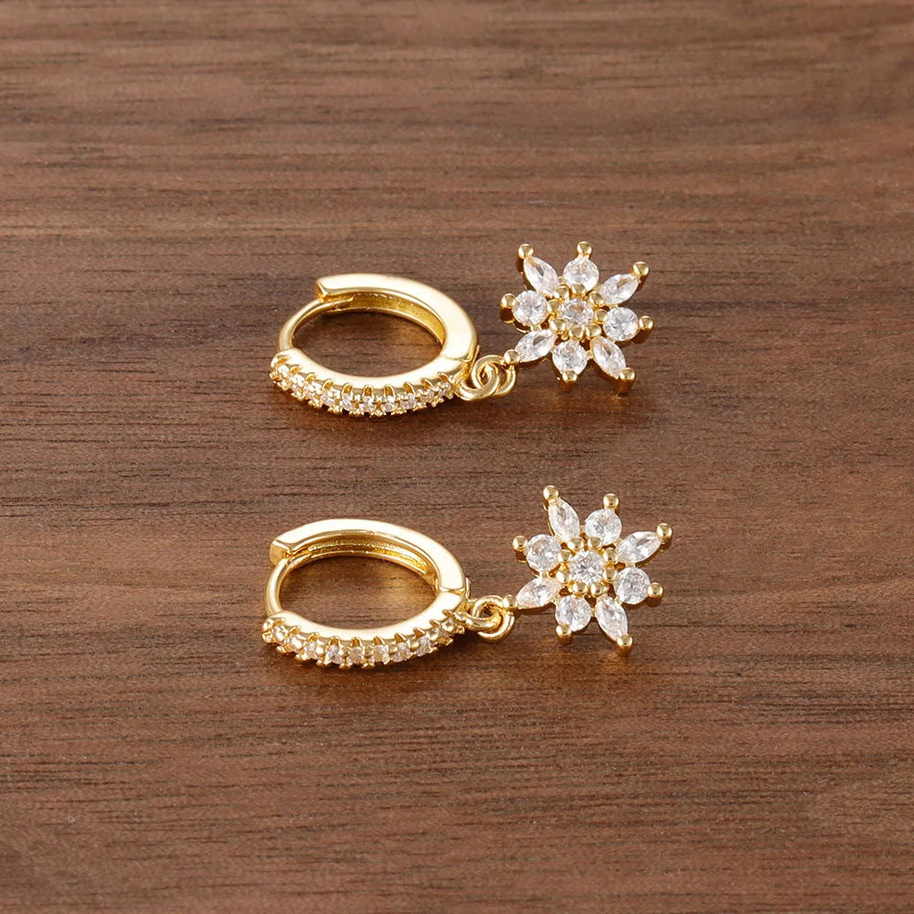 Elegante, kleine Creolen Ohrringe, verschiedene Modelle