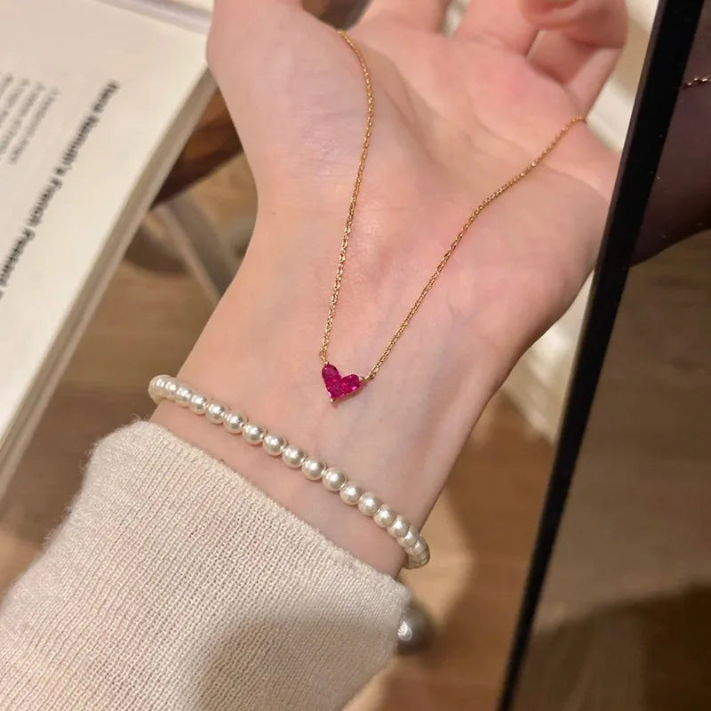Love Halskette, mit kleinem Herz-Motiv