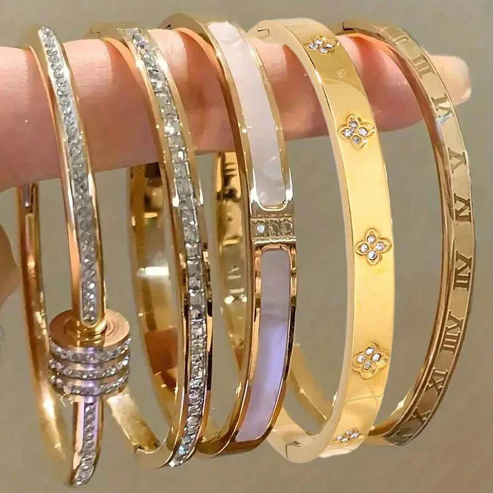 Elegante Armreife in verschiedenen Designs