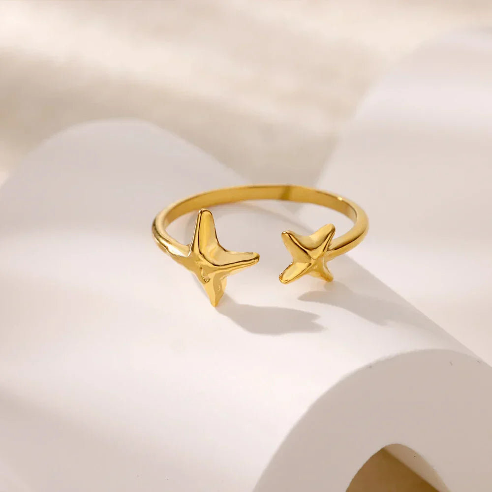Elegante Ringe in Gold, verschiedene Designs