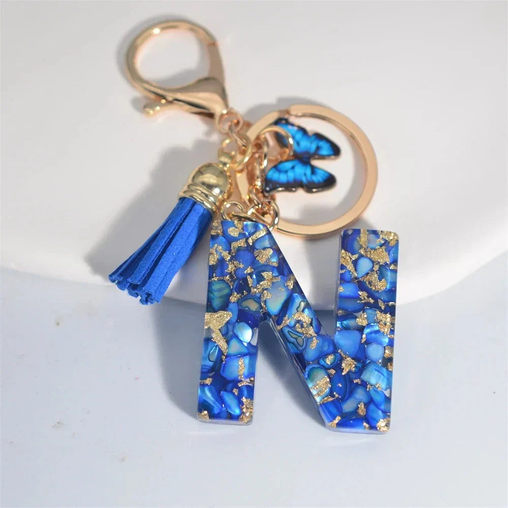 Niedlicher Taschenanhänger, Schlüsselanhänger mit Buchstaben-Anhänger
