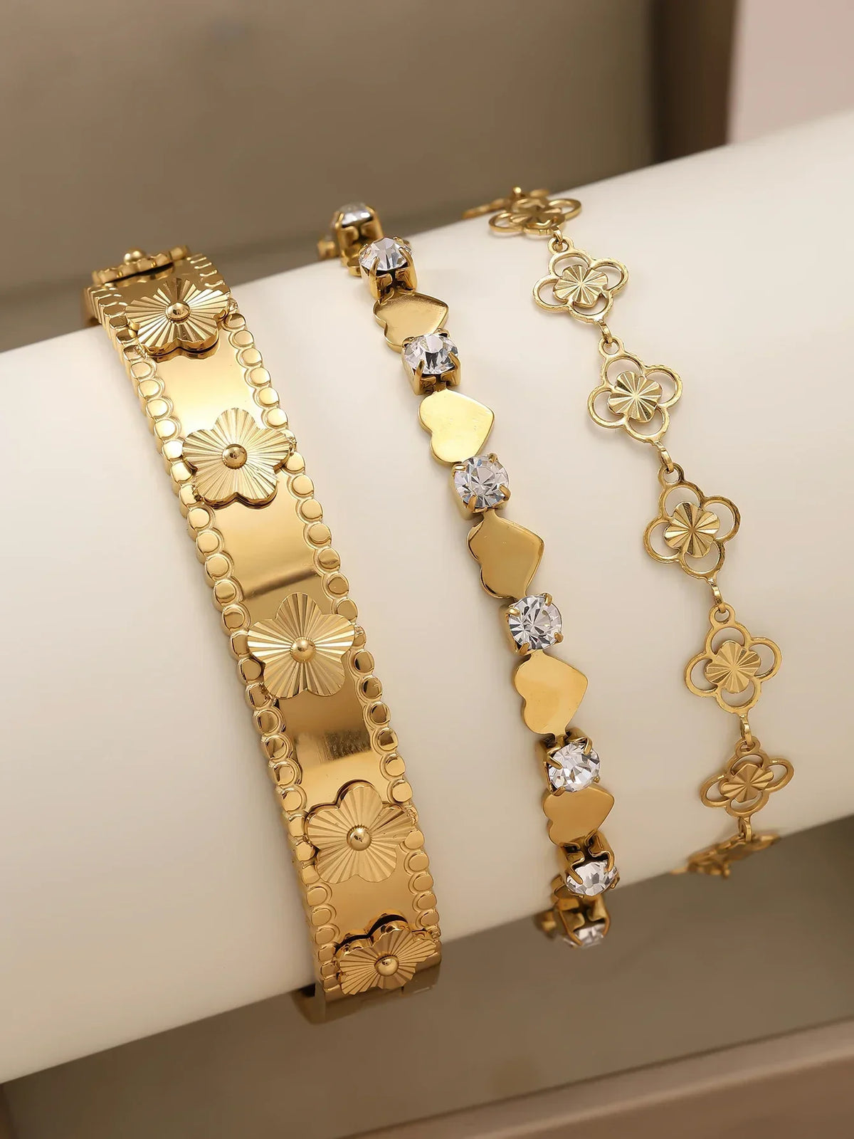 Eleganter Armreif/ elegante Armketten in verschiedenen Designs
